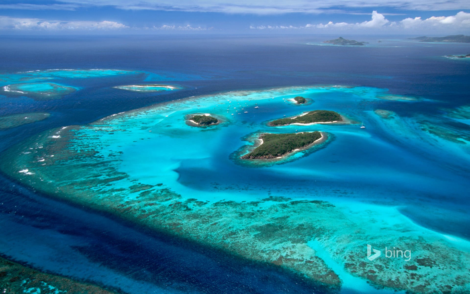 Атлантический океан самый большой остров. Архипелаг Чагос. Чагос острова риф. Архипелаг Карибского моря. Рифы Тобаго.