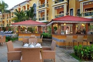 Country Inn & Suites by Radisson, Goa Candolim - India - restaurant