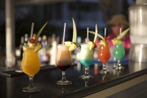 TheClubSunsetLoungeCocktails-1024x683