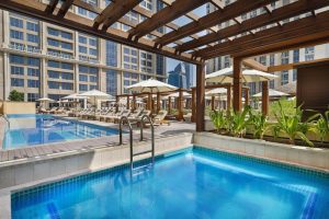 Hilton Dubai Al Habtoor pool2