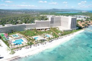 Hotel Riu Palace Aquarelle overview